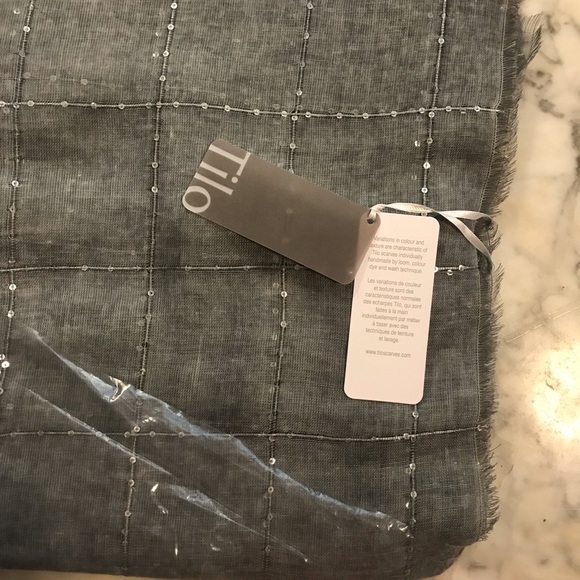 *NEW* TILO TWILIGHT SQUARF -Gray w/Sequins - Picture 6 of 7